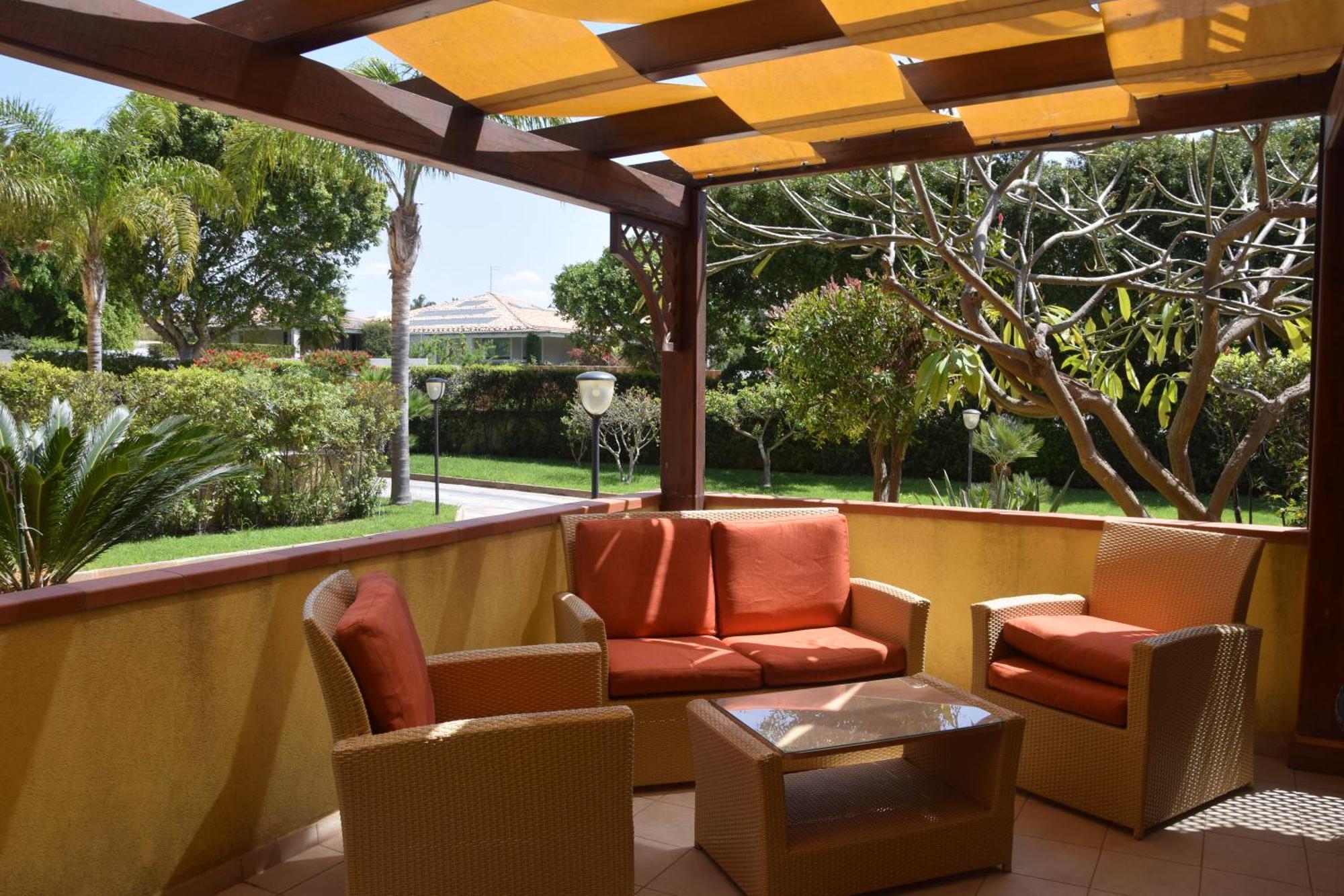 Acquamarina House Marina Di Ragusa Exterior foto